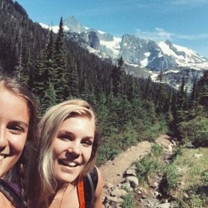 Meet your Posher, Anna